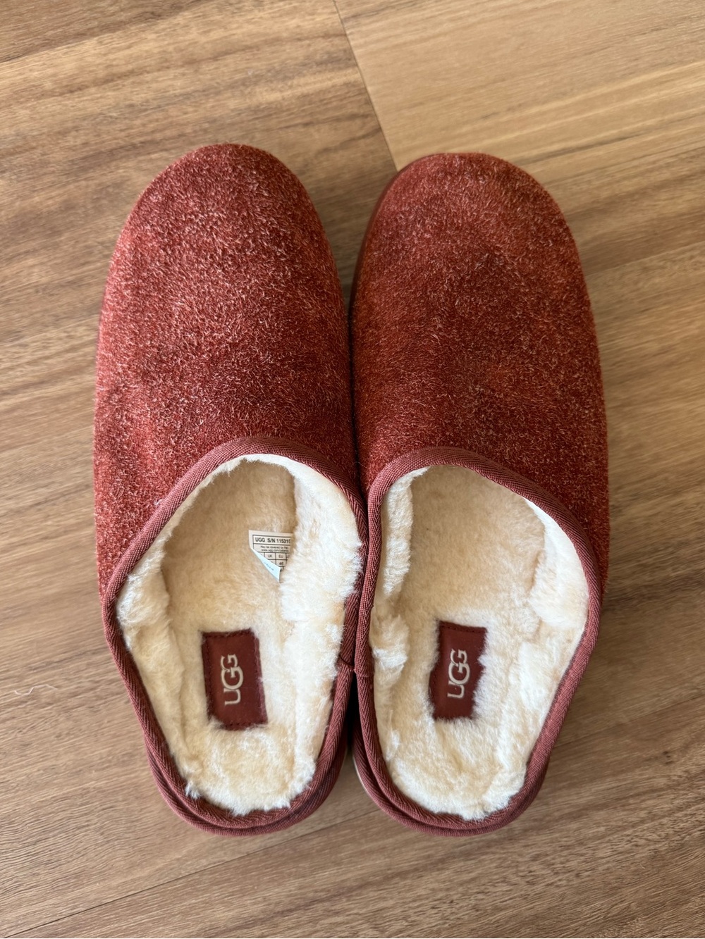 UGG Plush Men’s Classic Slipper